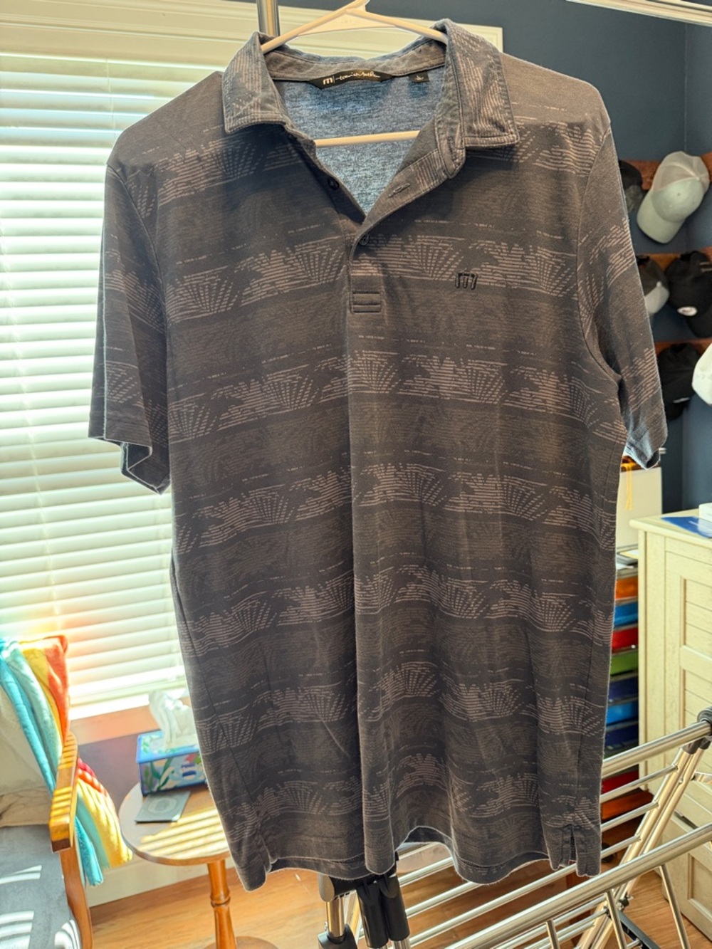 TravisMathew Men's Patterned Short Sleeve Polo - Blue Gray